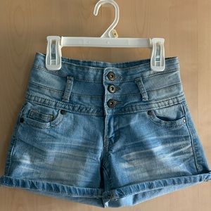 Light wash denim short shorts